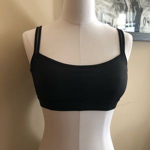 Lululemon black bra NWOT size 4